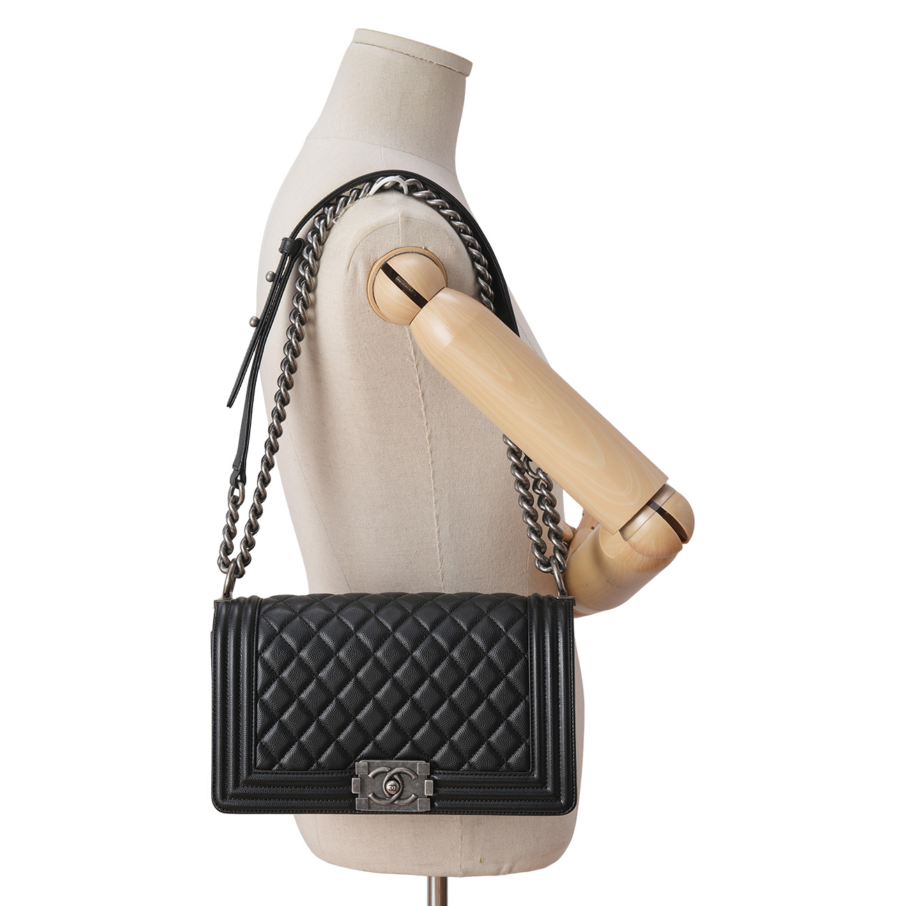CHANEL(USED)샤넬 캐비어 보이샤넬 미듐 플랩백