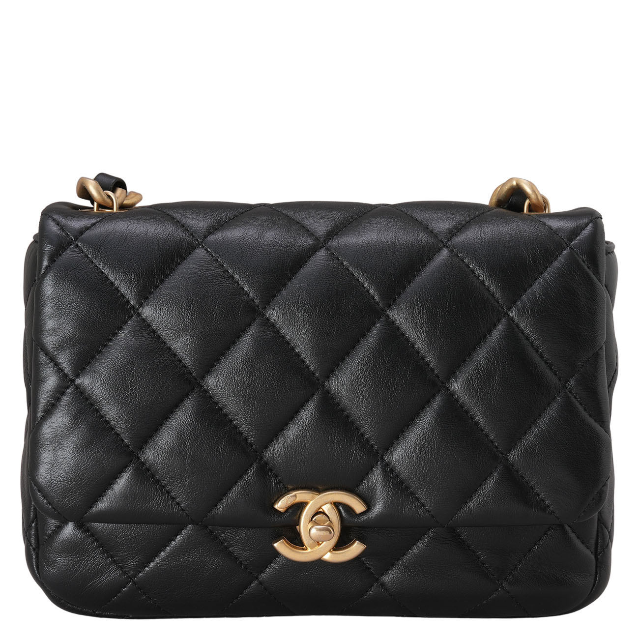 CHANEL(USED)샤넬 AS3260 램스킨 퀄팅 체인 플랩백