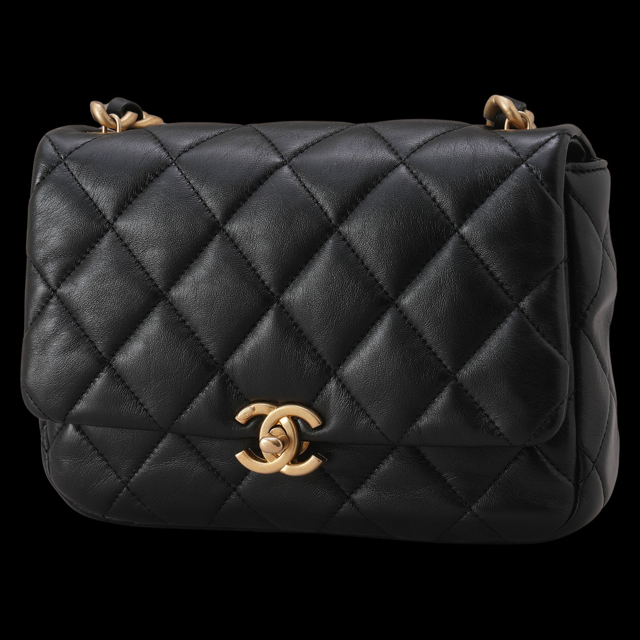 CHANEL(USED)샤넬 AS3260 램스킨 퀄팅 체인 플랩백