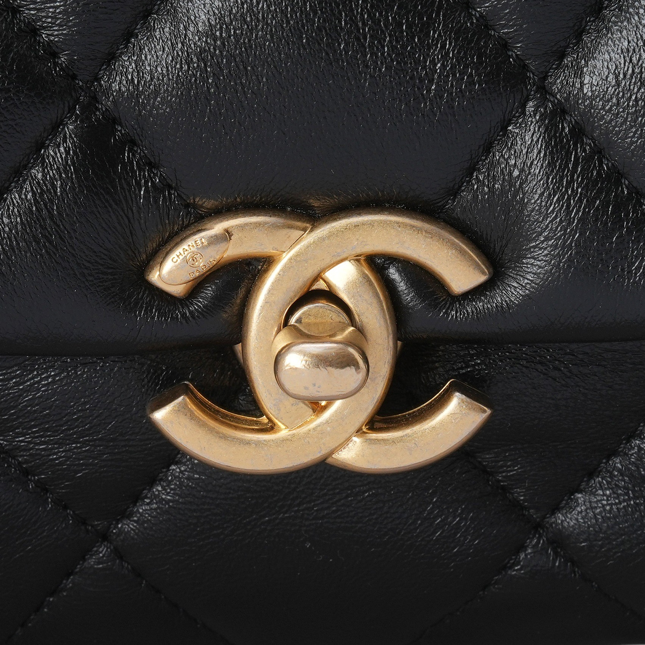 CHANEL(USED)샤넬 AS3260 램스킨 퀄팅 체인 플랩백