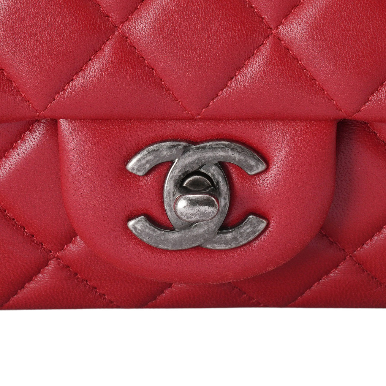CHANEL(USED)샤넬 클래식 뉴미니 플랩백