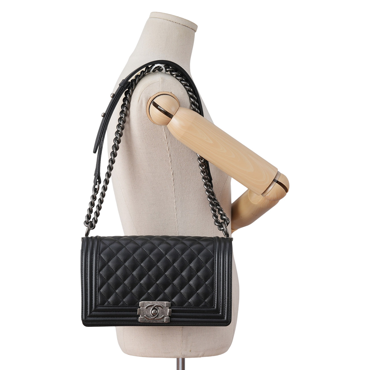 CHANEL(USED)샤넬 캐비어 보이샤넬 미듐 플랩백