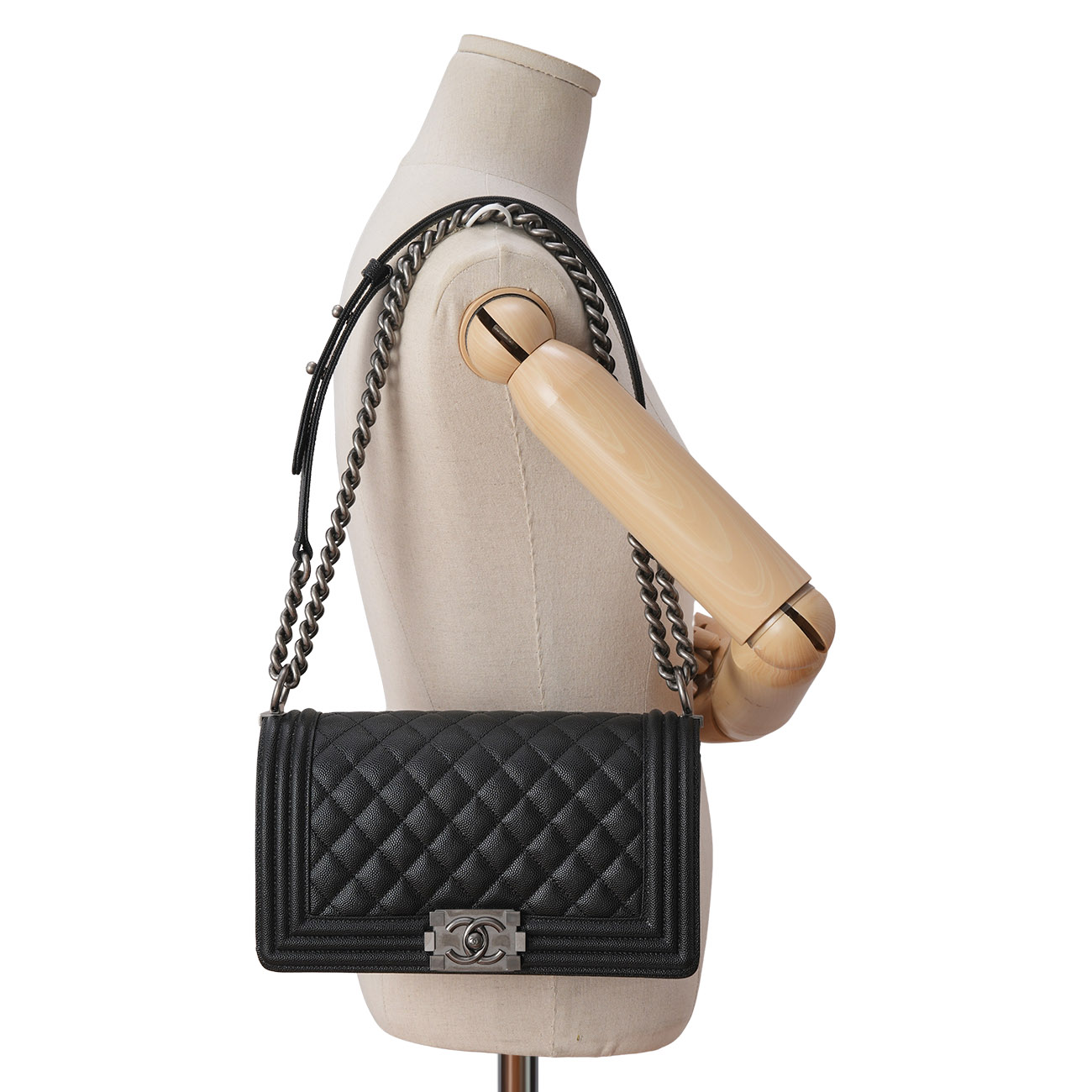 CHANEL(USED)샤넬 캐비어 보이샤넬 미듐 플랩백