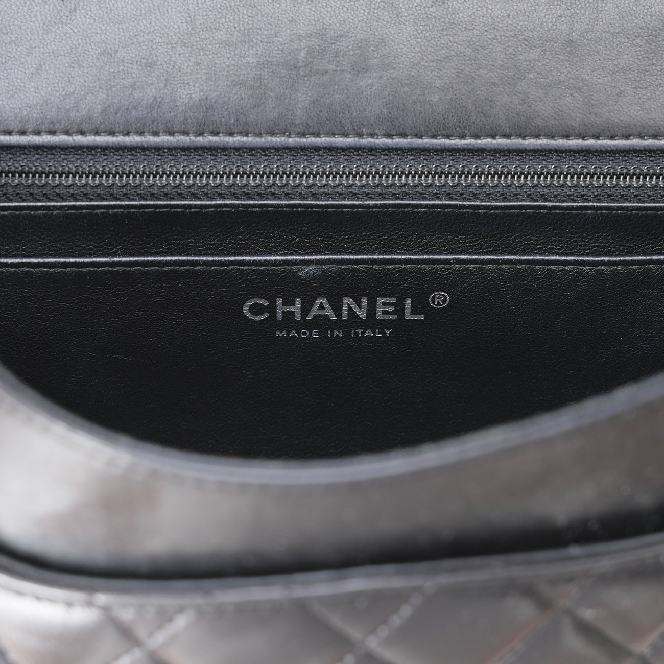 CHANEL(USED)샤넬 시즌 램스킨 CC로고 참 장식 체인 크로스백