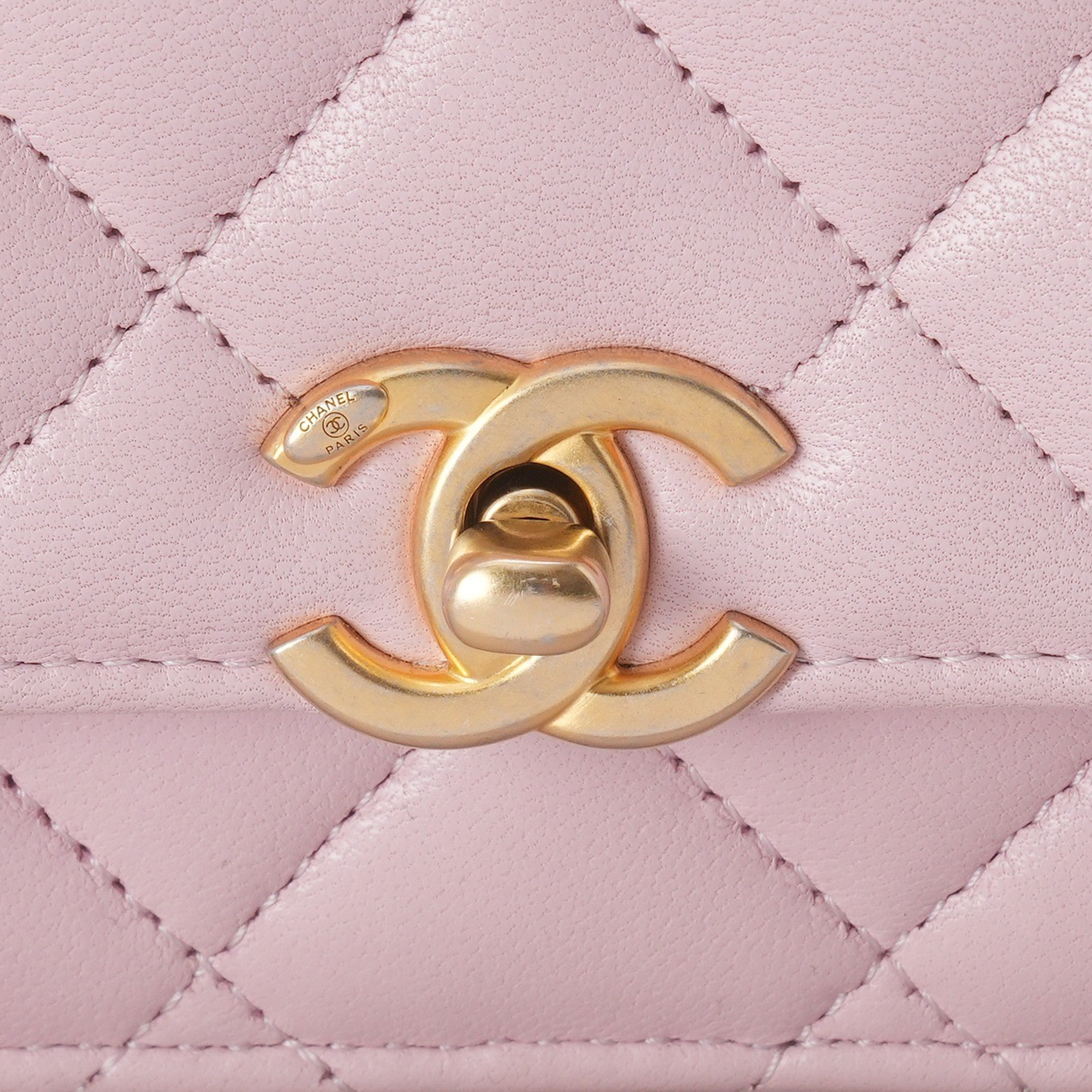 CHANEL(USED)샤넬 AP3944 클래식 레터링 탑핸들 WOC