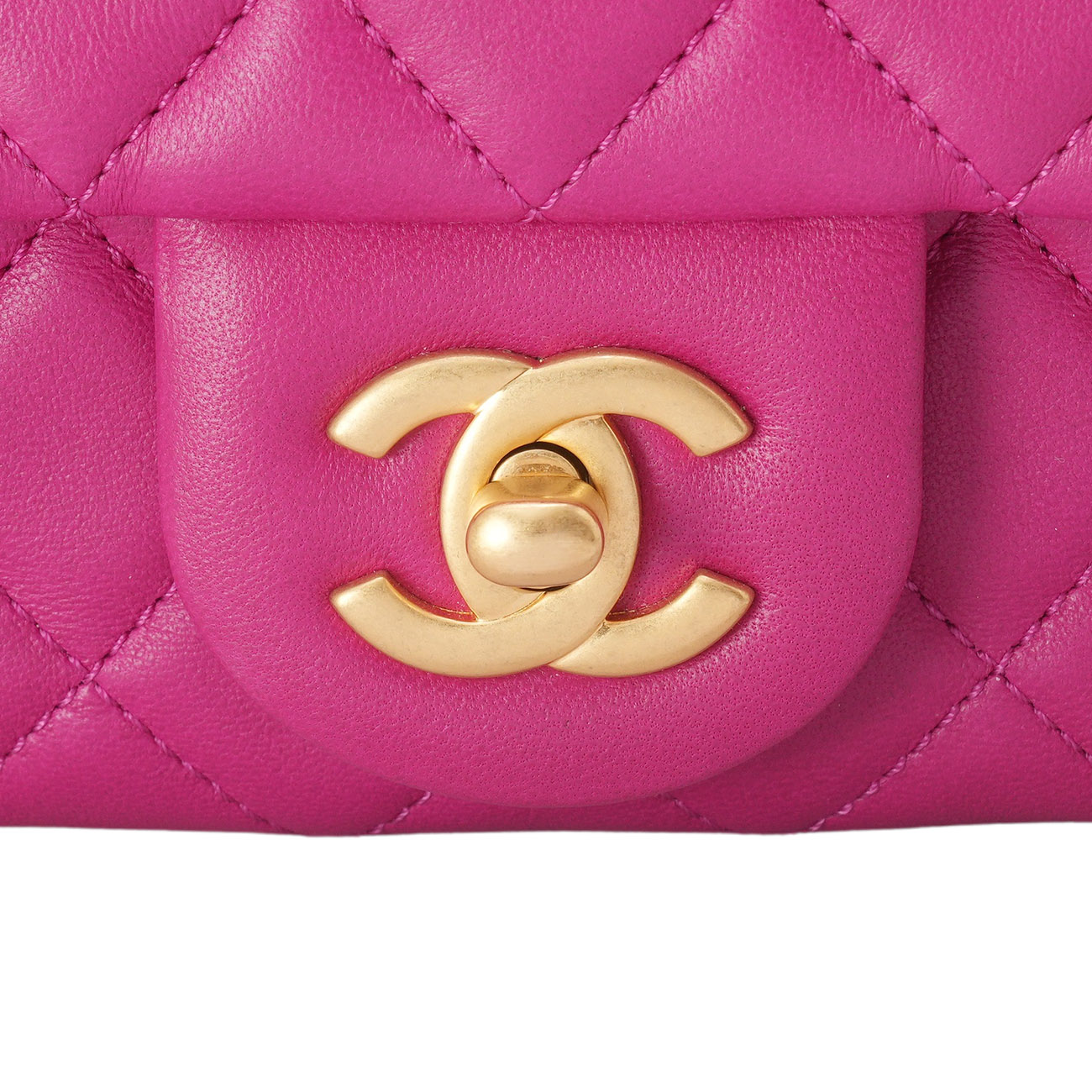 CHANEL(USED)샤넬 AS1786 클래식 쁘띠삭 골든볼