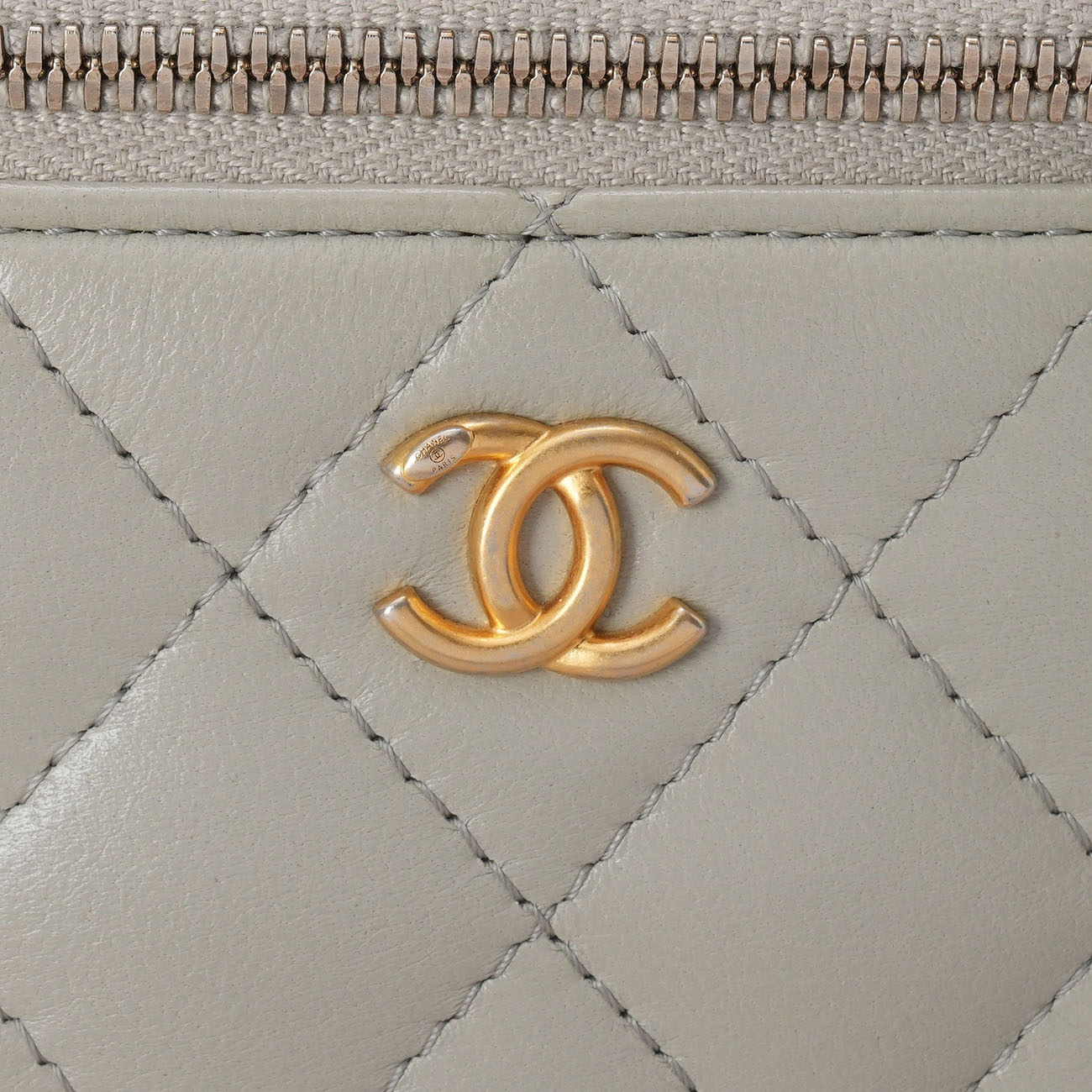 CHANEL(USED)샤넬 골든볼 베니티 미니 크로스백