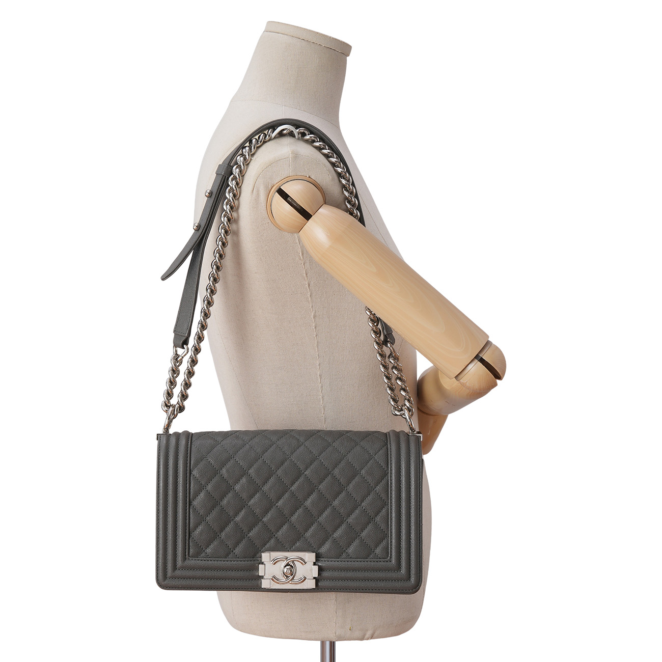 CHANEL(USED)샤넬 캐비어 보이백 미듐