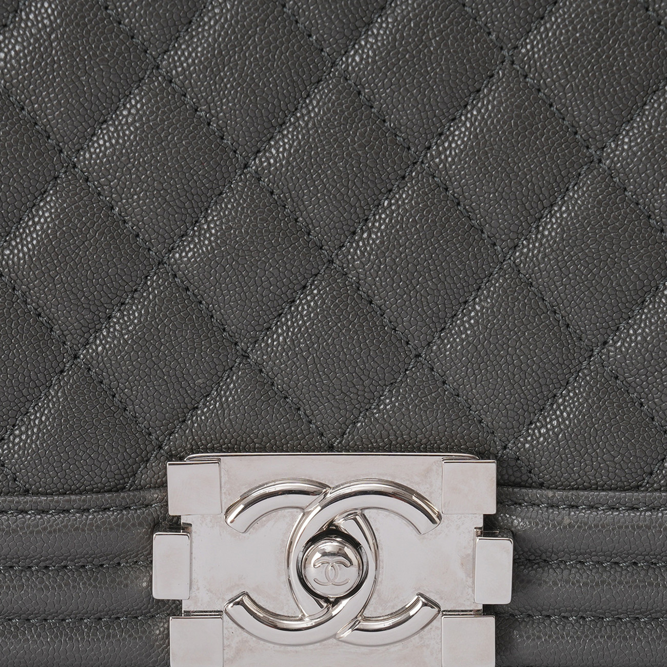 CHANEL(USED)샤넬 캐비어 보이백 미듐