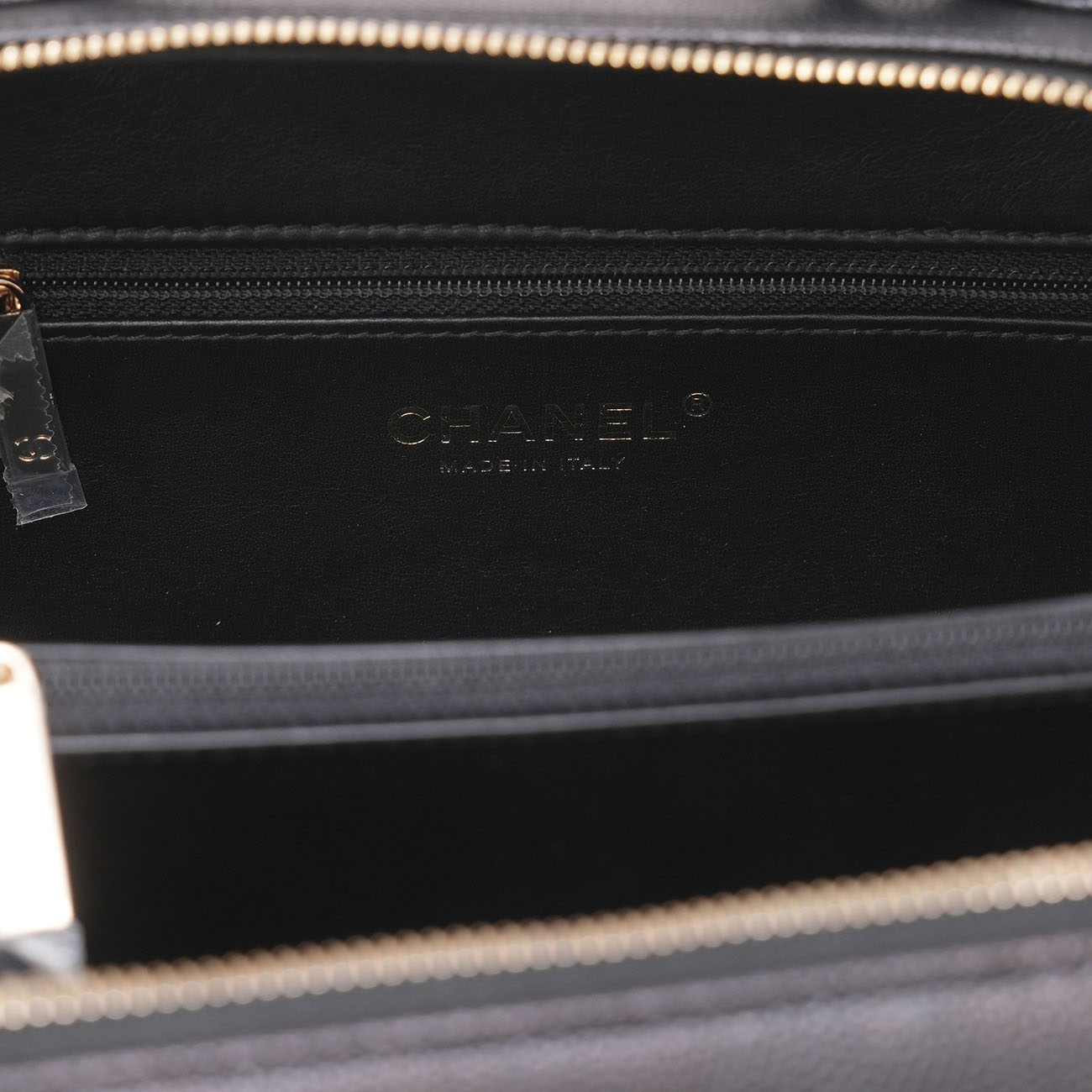 CHANEL(USED)샤넬 캐비어 필리그리 코스메틱 케이스