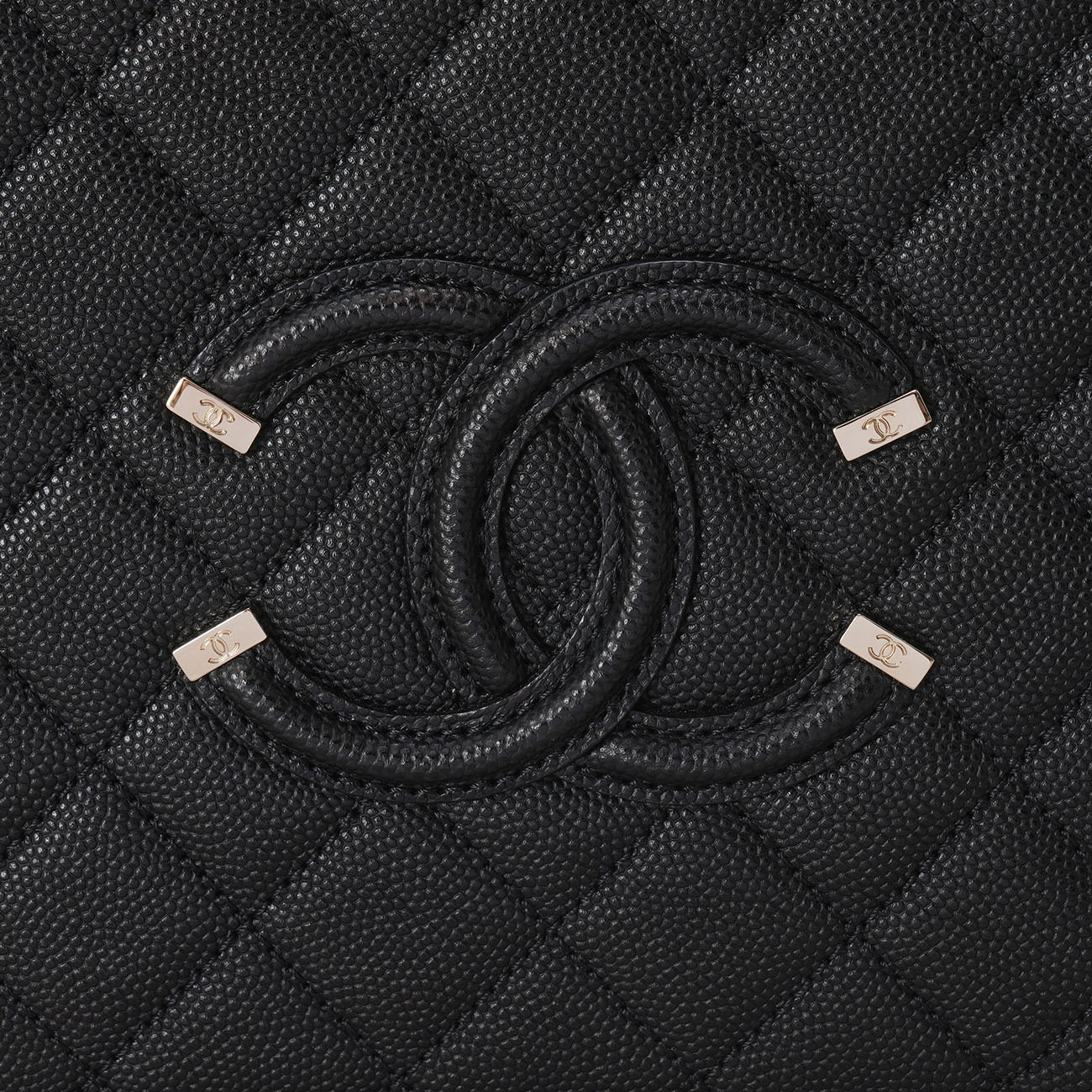 CHANEL(USED)샤넬 캐비어 필리그리 코스메틱 케이스