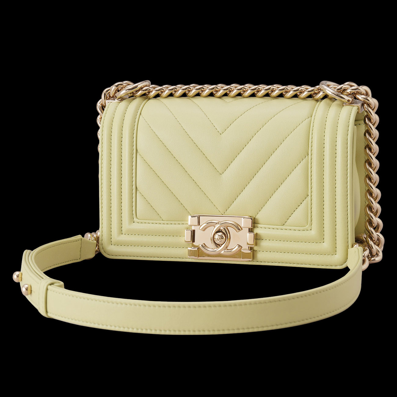 CHANEL(USED)샤넬 A67085 보이샤넬 쉐브론 스몰 체인 플랩백