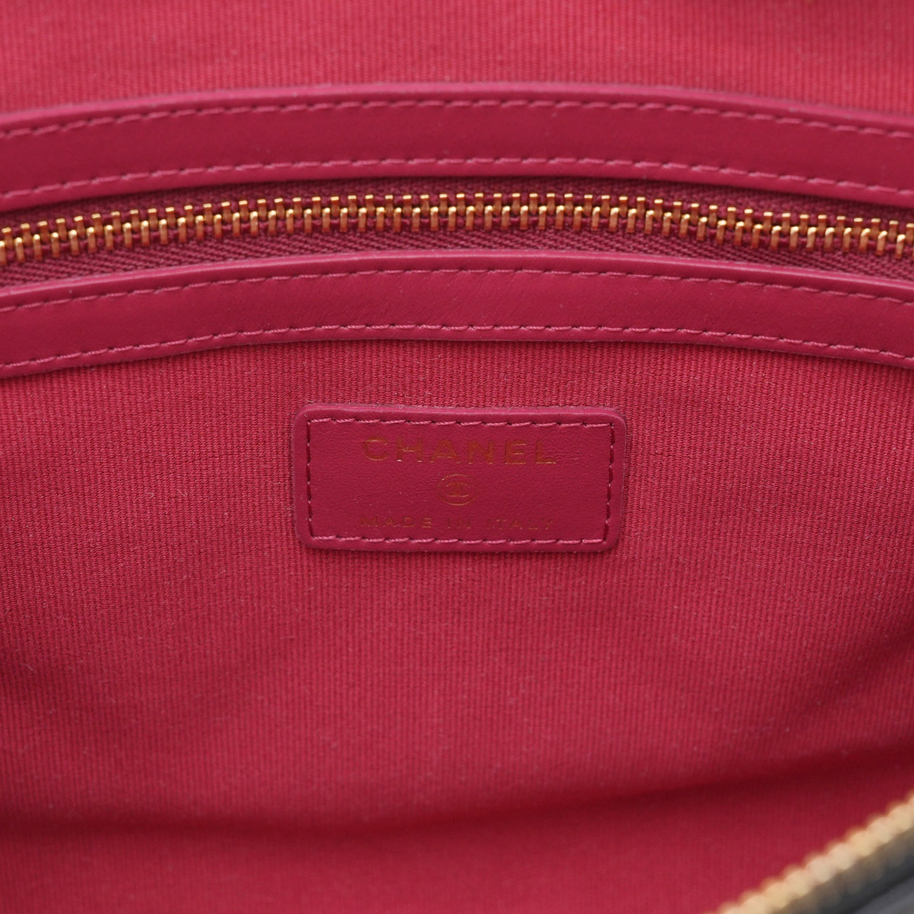 CHANEL(USED)샤넬 19 파우치 뉴미듐