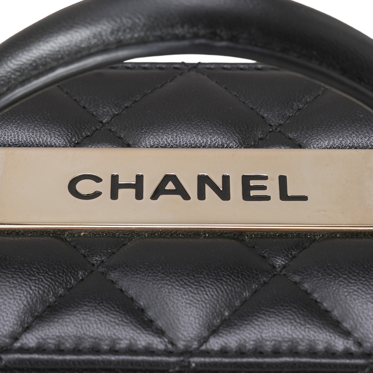 CHANEL(USED)샤넬 AP1472 램스킨 베니티 탑핸들 크로스백