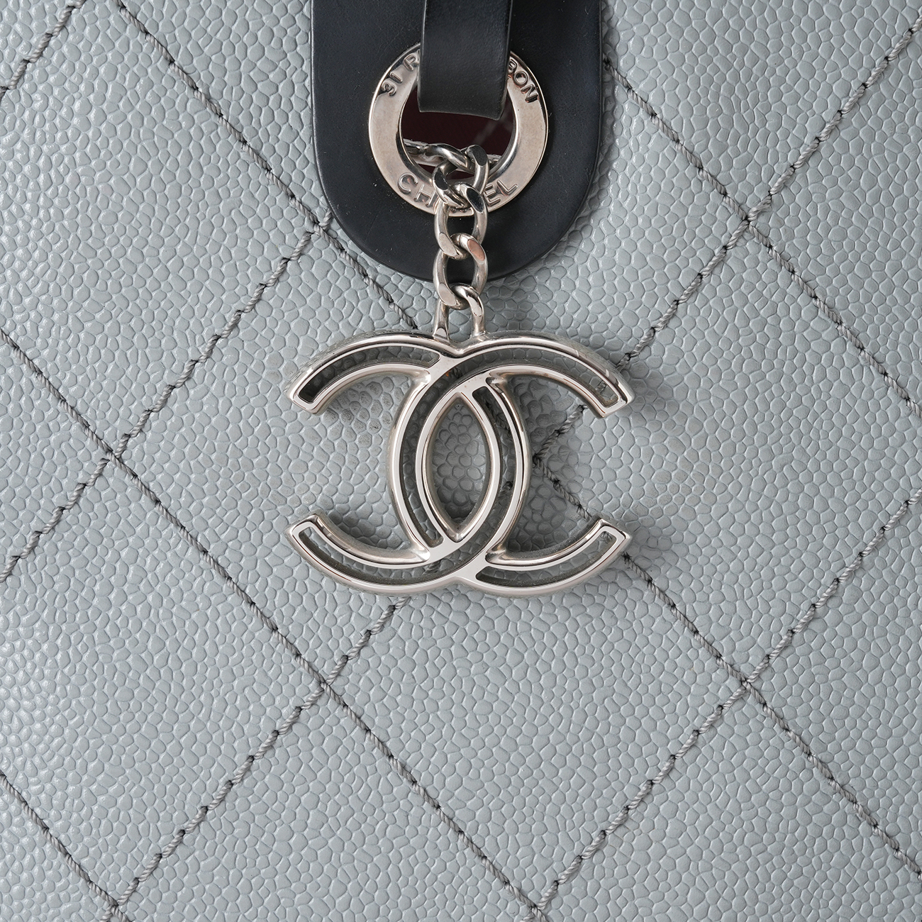 CHANEL(USED)샤넬 캐비어 CC로고 참 쇼퍼백