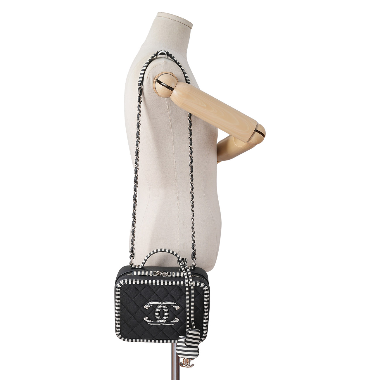 CHANEL(USED)샤넬 캐비어 CC로고 코스메틱 케이스