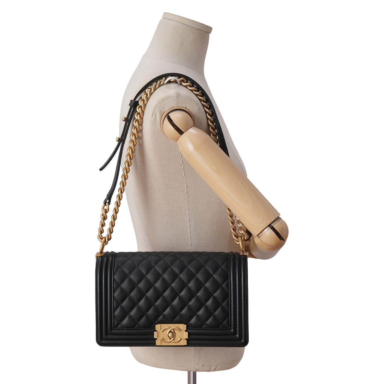 CHANEL(USED)샤넬 캐비어 보이샤넬 미듐 플랩백