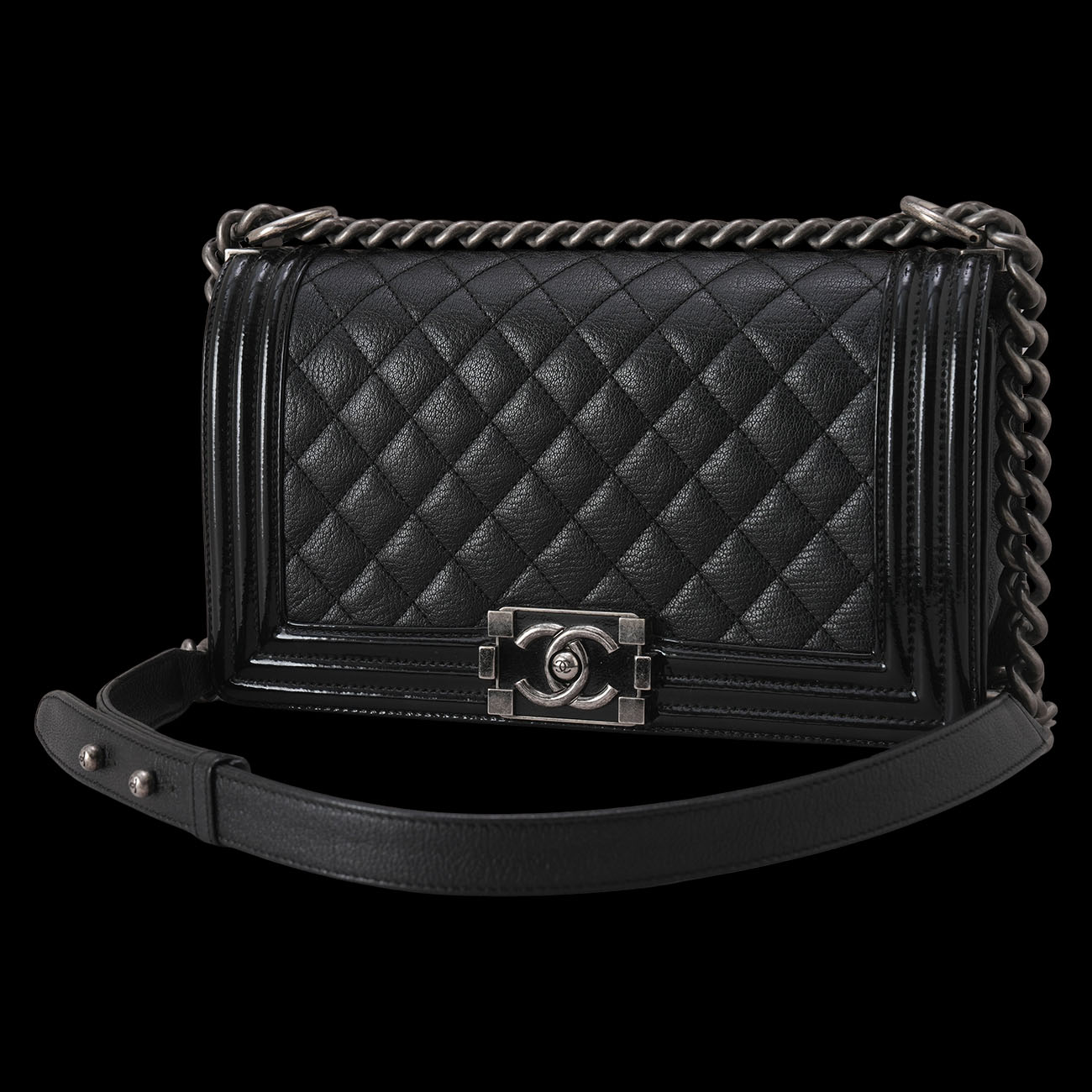 CHANEL(USED)샤넬 A67086 캐비어 보이백 미듐