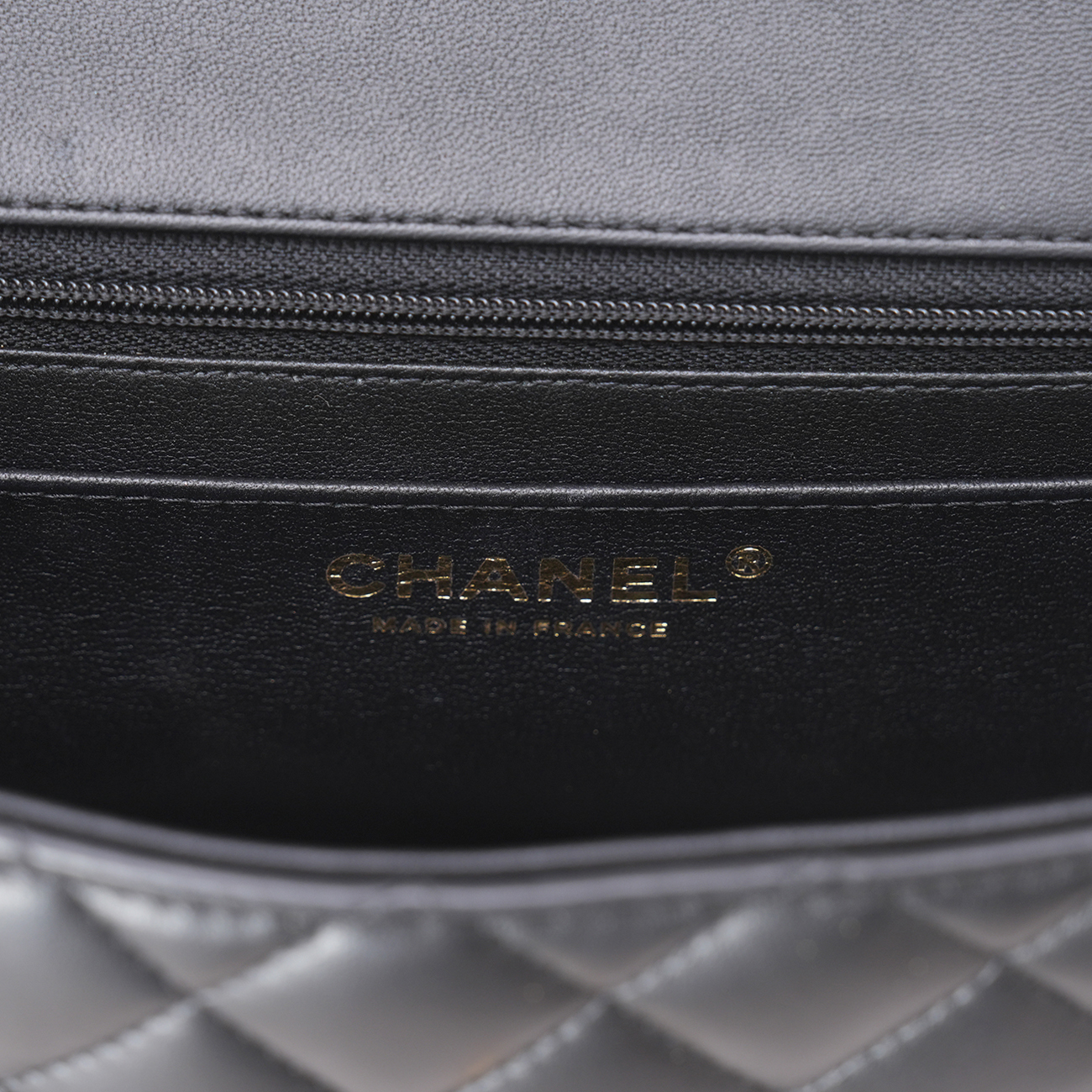 CHANEL(USED)샤넬 AS2431 램스킨 뉴미니 탑핸들
