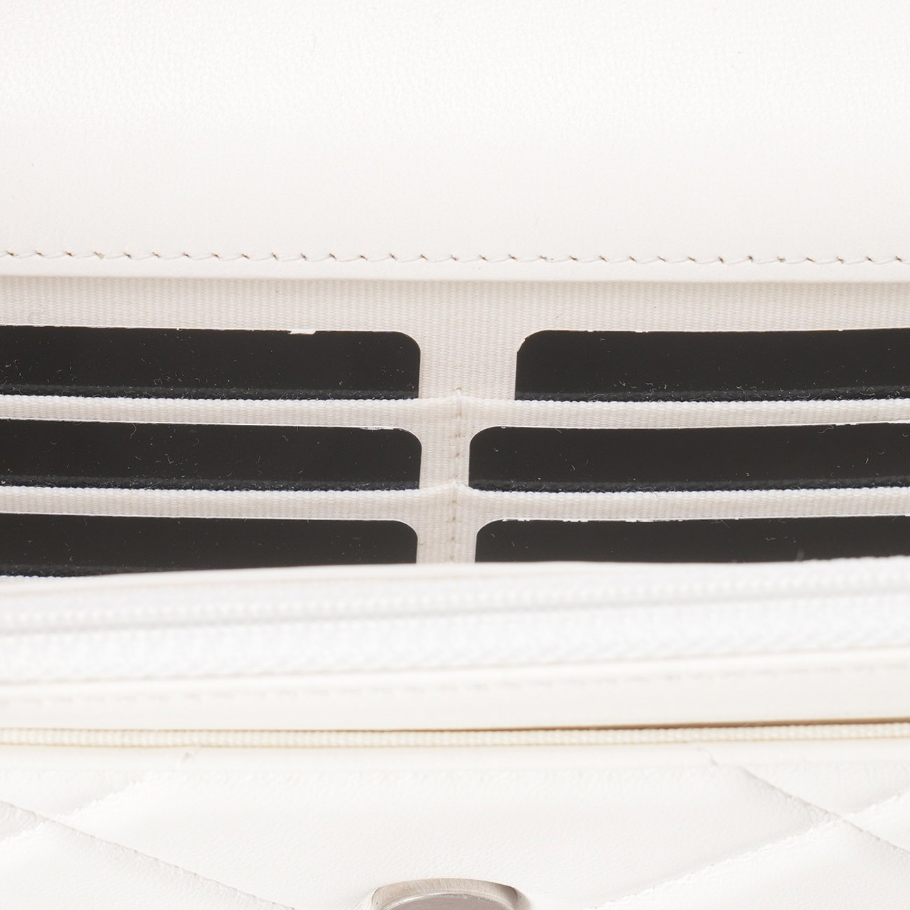 CHANEL(USED)샤넬 19 WOC