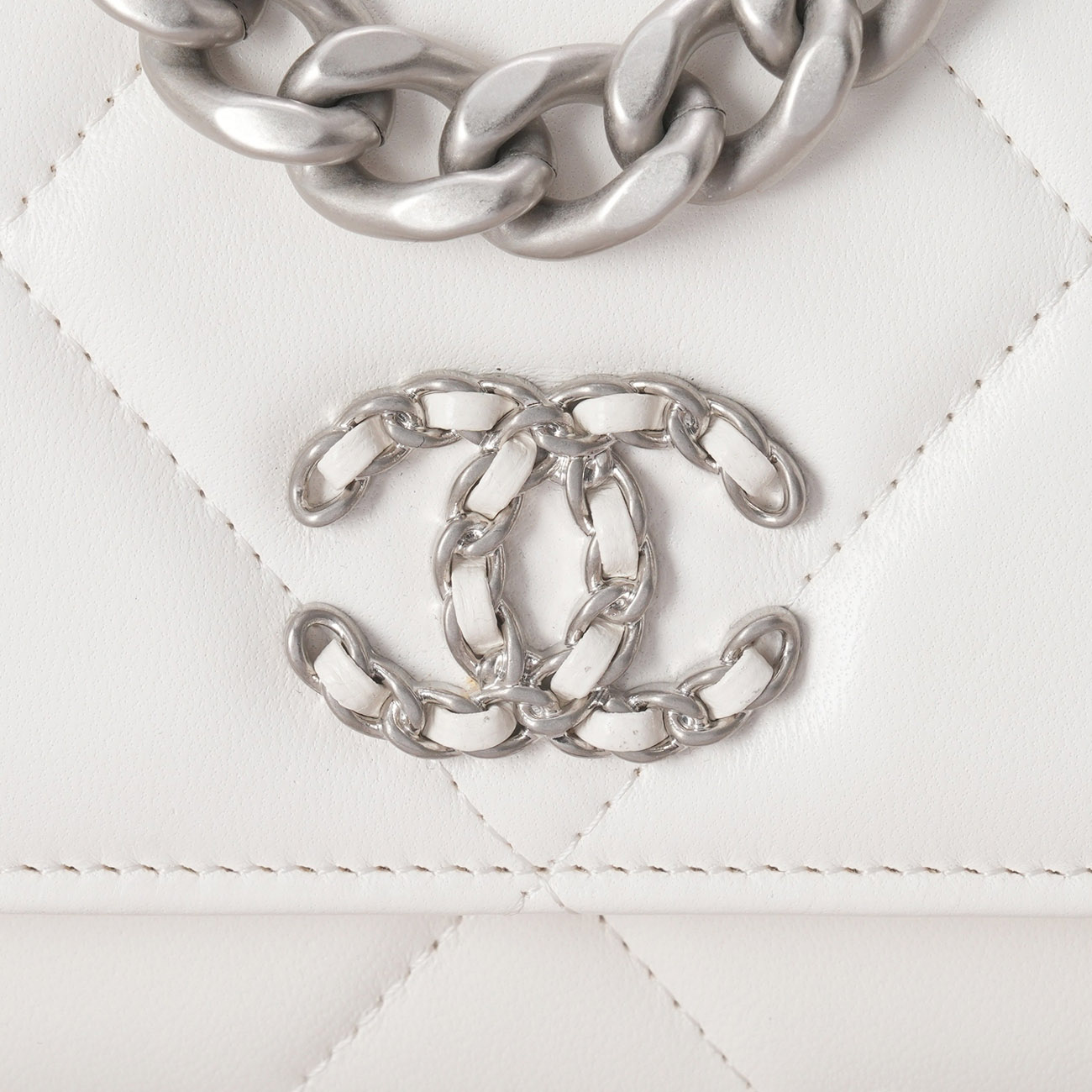 CHANEL(USED)샤넬 19 WOC