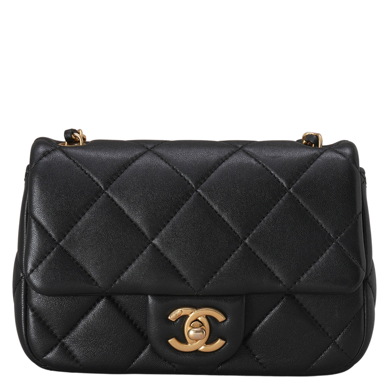 CHANEL(USED)샤넬 AS4868 진주볼 미니 플랩백