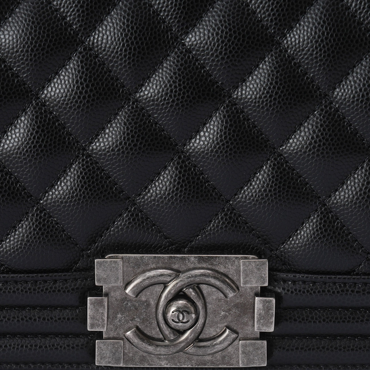 CHANEL(USED)샤넬 A67086 캐비어 보이백 미듐