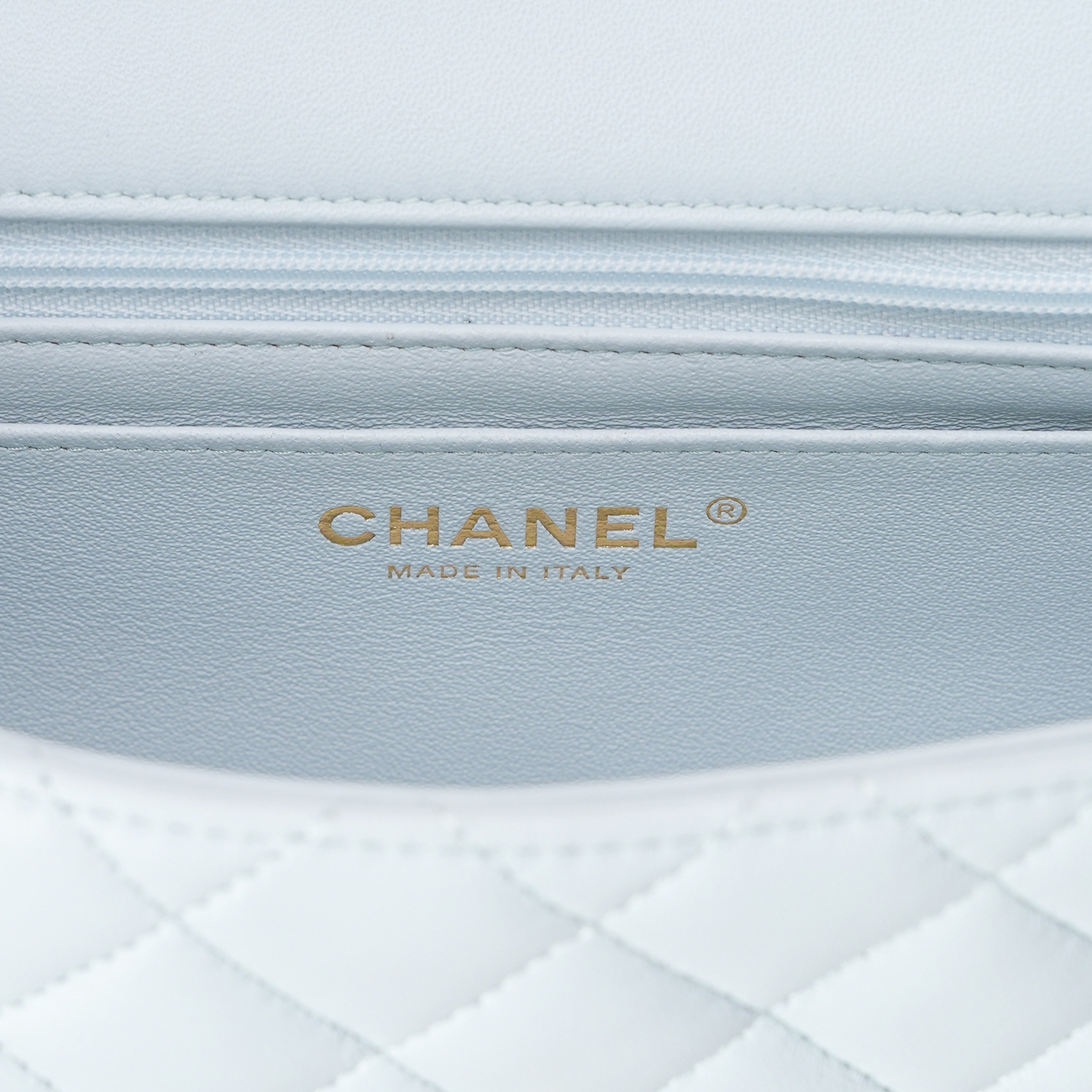 CHANEL(USED)샤넬 램스킨 클래식 뉴미니 탑 핸들백
