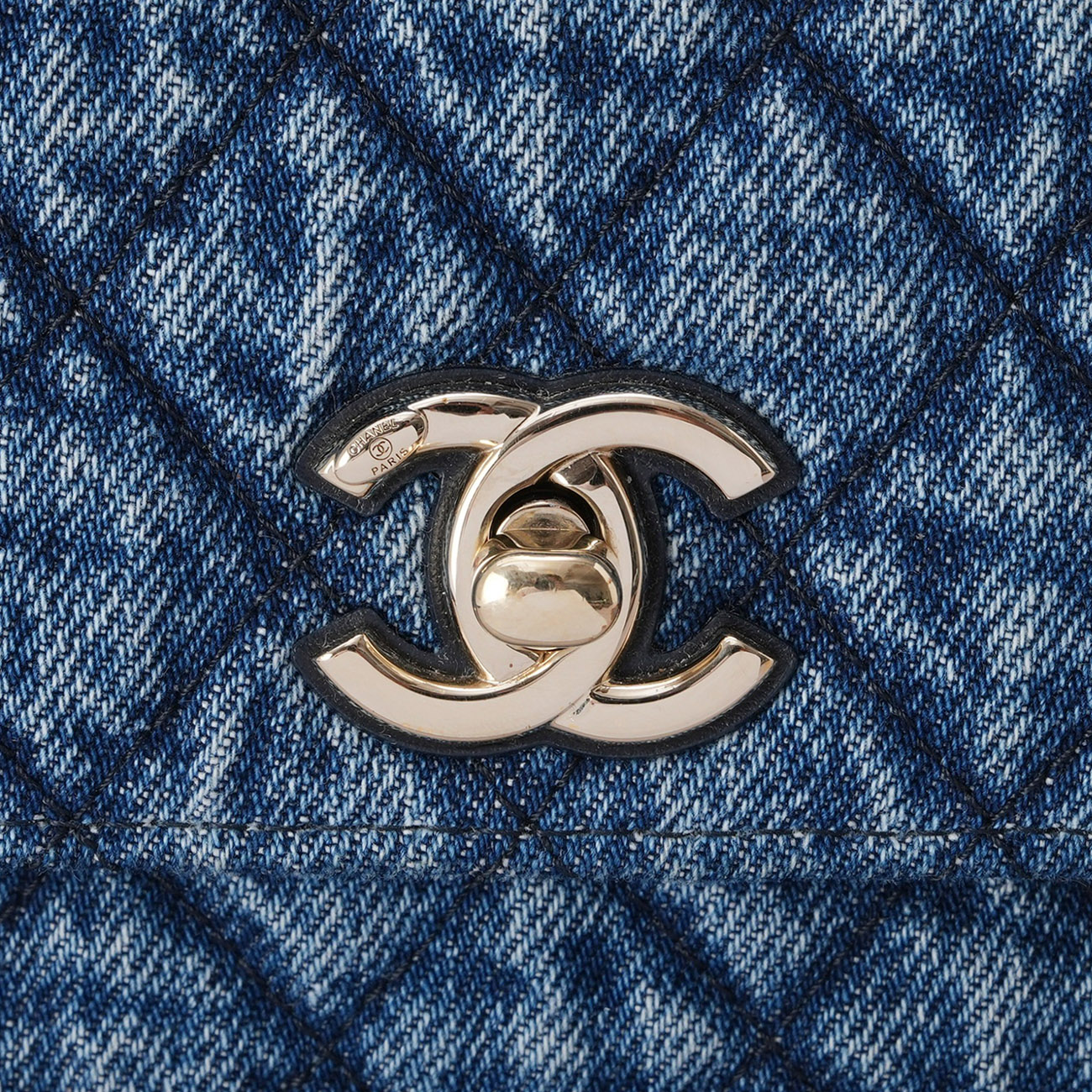 CHANEL(USED)샤넬 AP4244 시즌 데님 코코핸들 16