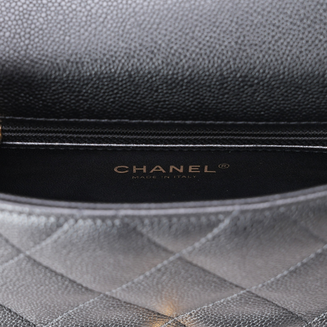 CHANEL(USED)샤넬 AS3829 하트볼 뉴미니 플랩백