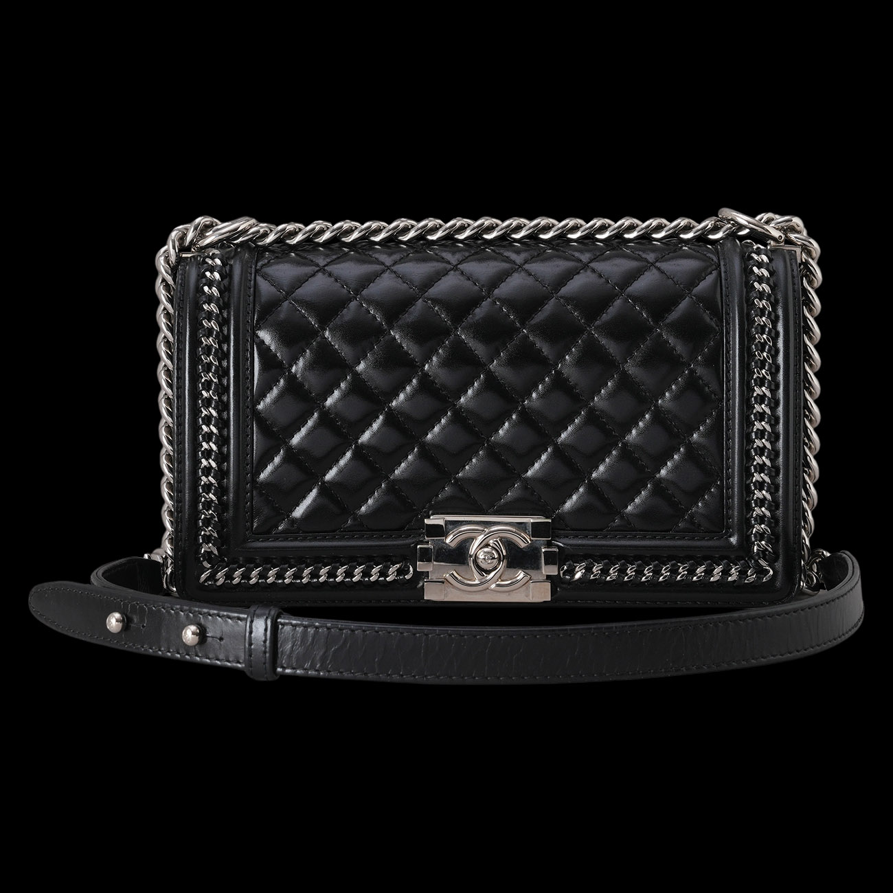 CHANEL(USED)샤넬 A67086 어라운드 체인 보이샤넬 미듐 플랩백