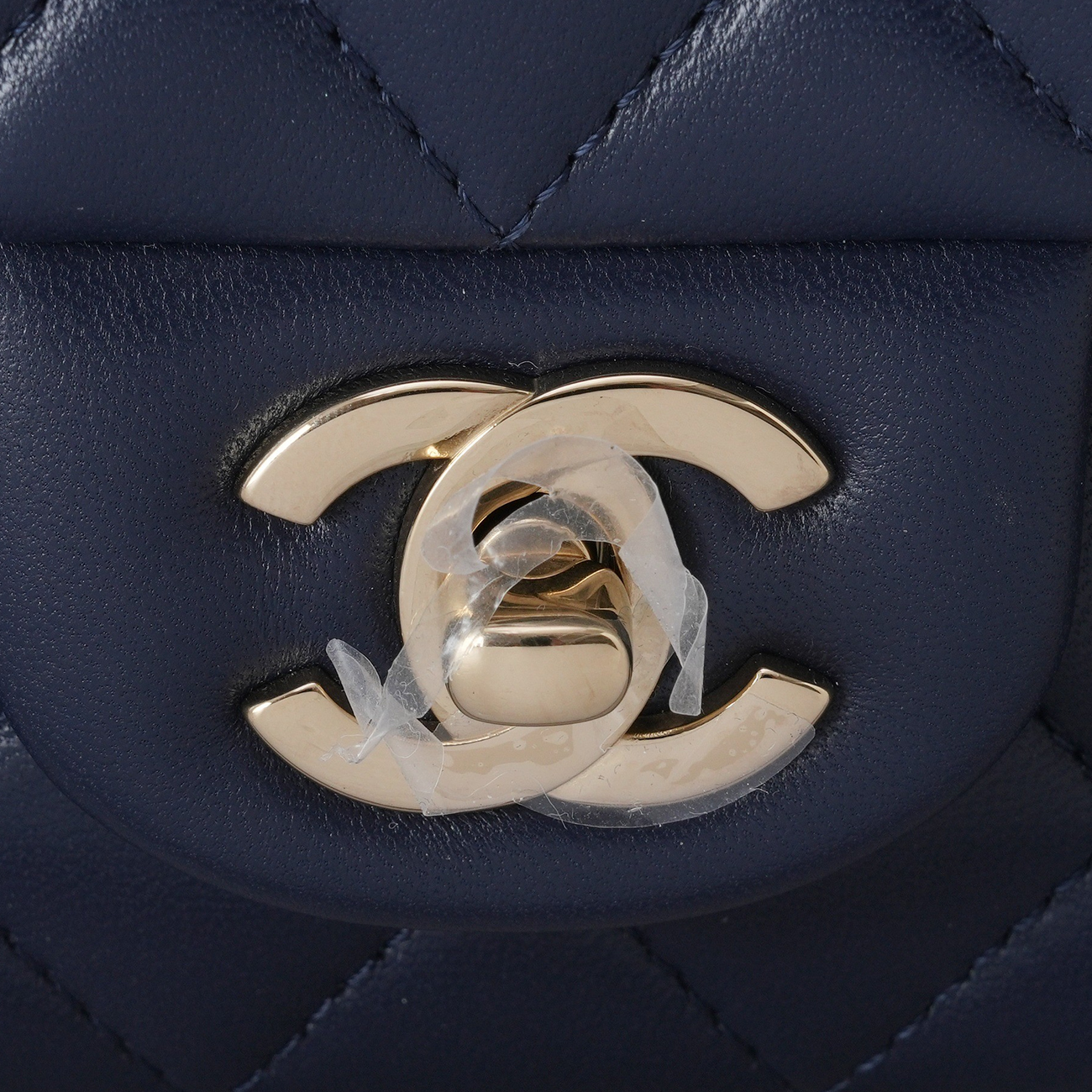 CHANEL(USED)샤넬 램스킨 클래식 뉴미니 탑핸들 체인 크로스백
