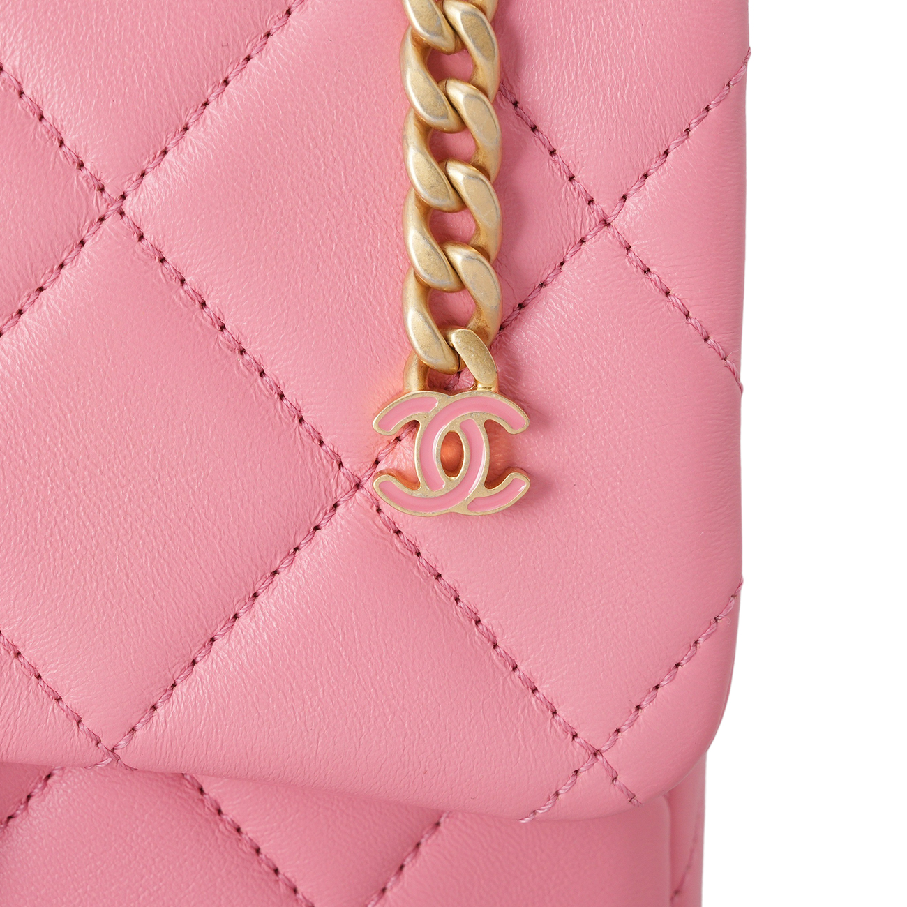 CHANEL(USED)샤넬 애나멜 CC로고 체인 크로스백