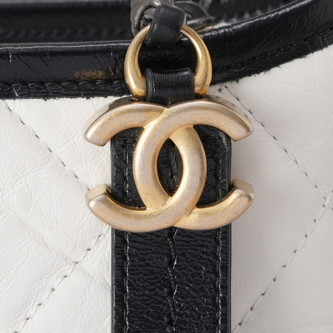 CHANEL(USED)샤넬 가브리엘 스몰 호보백
