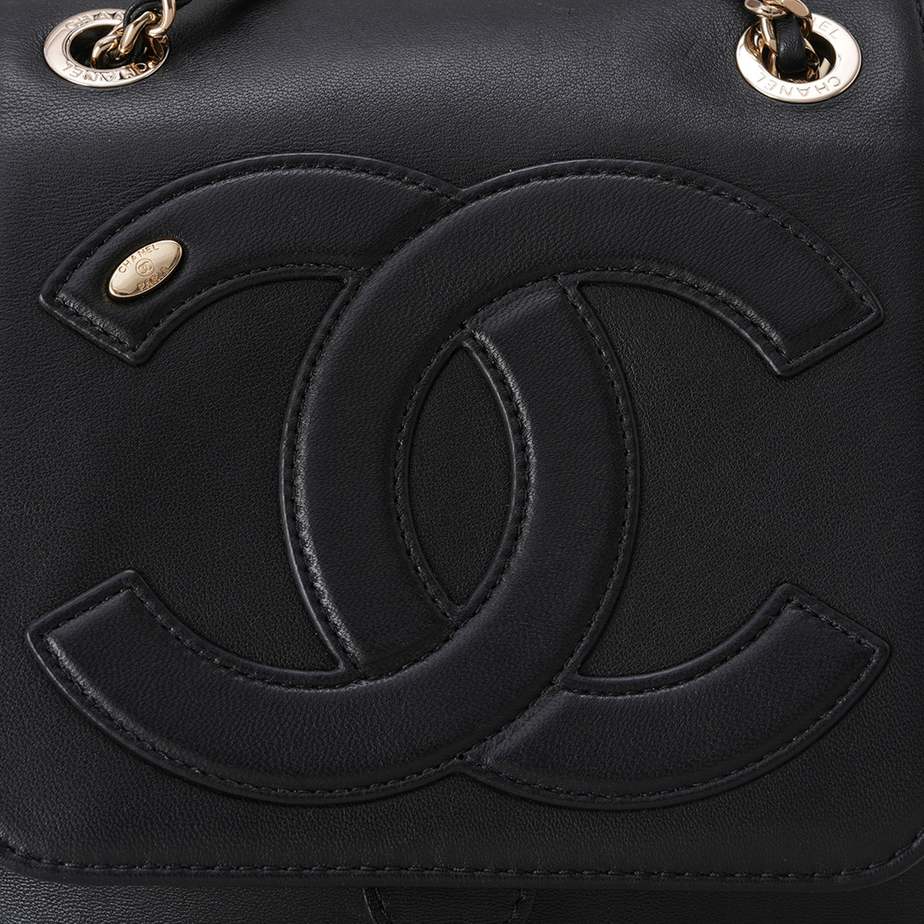 CHANEL(USED)샤넬 AS0325 램스킨 CC로고 플랩 백팩