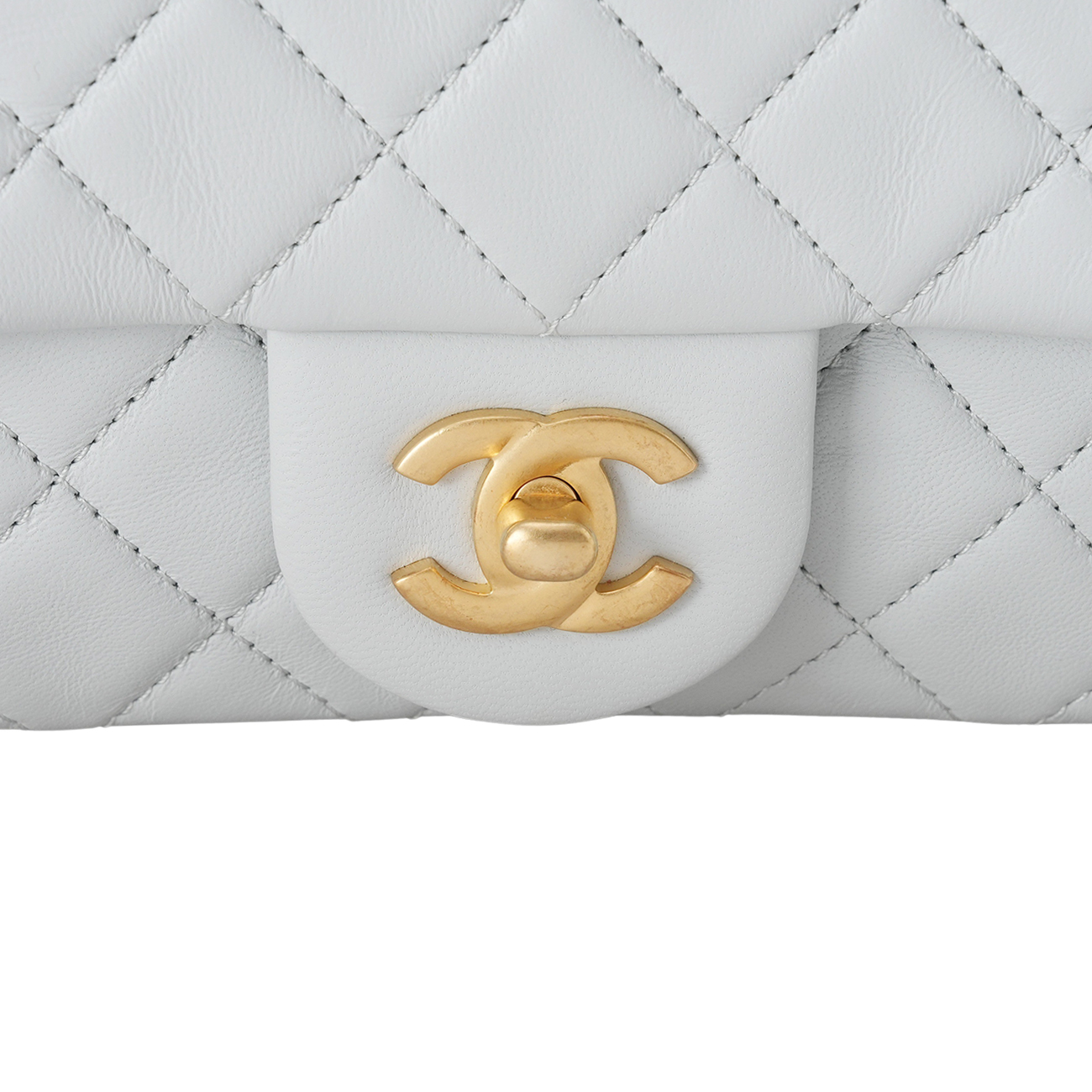 CHANEL(USED)샤넬 클래식 뉴미니 골든볼