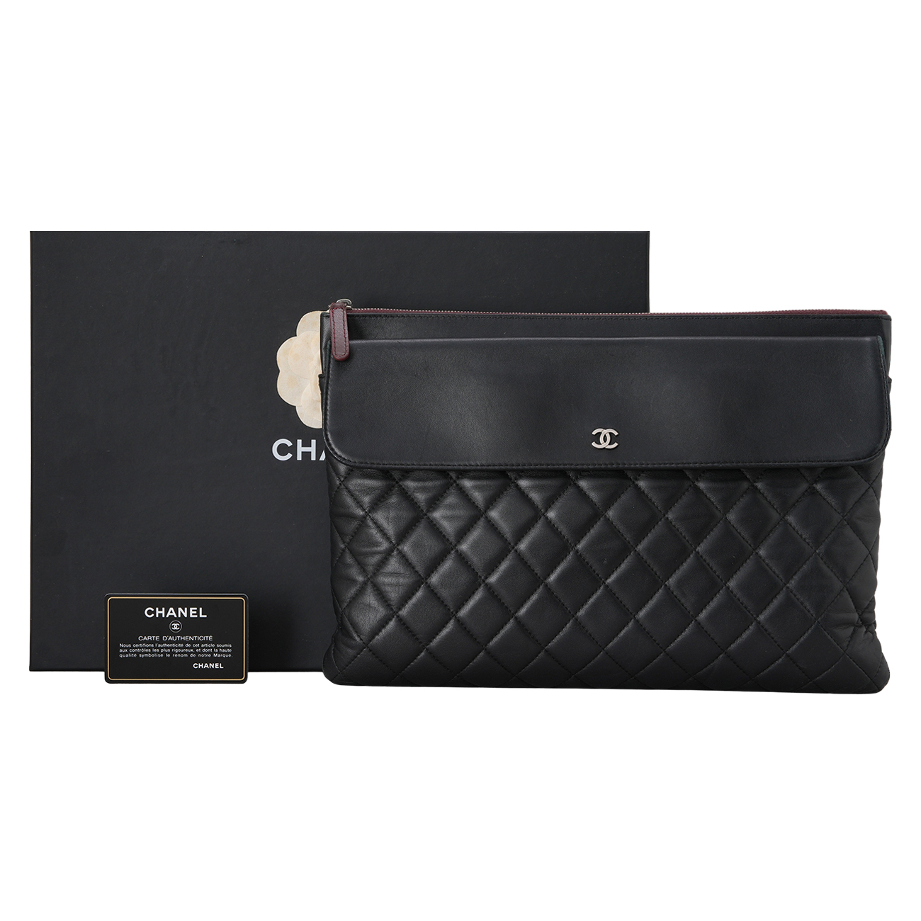 CHANEL(USED)샤넬 A82683 램스킨 플랩 클러치