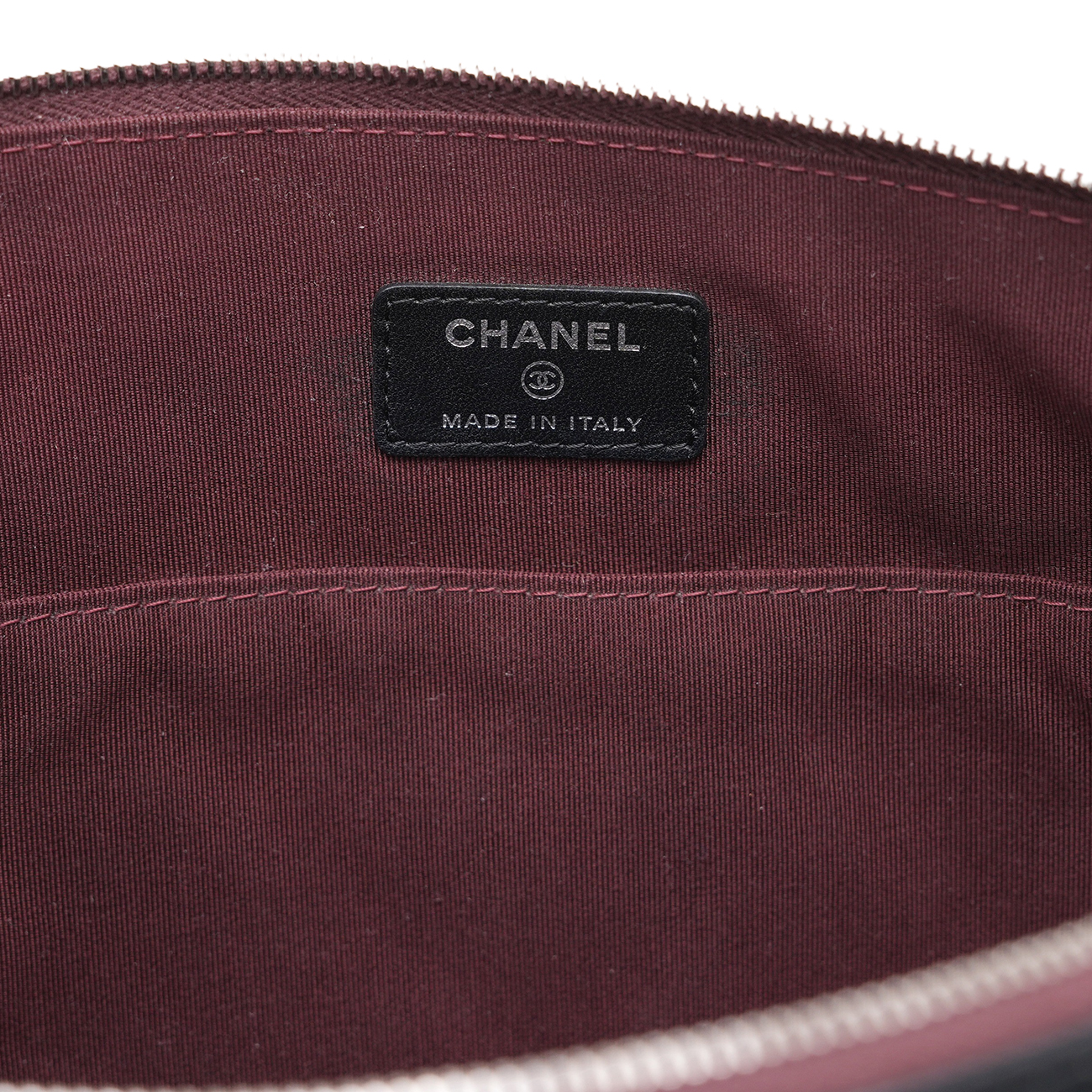 CHANEL(USED)샤넬 A82683 램스킨 플랩 클러치