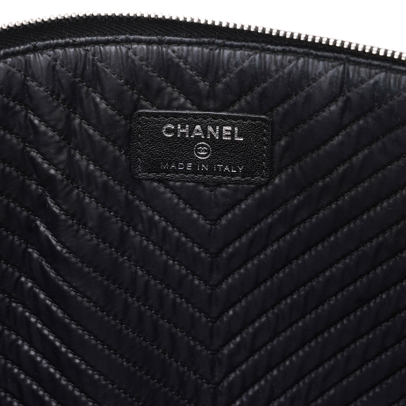 CHANEL(USED)샤넬 2.55 빈티지 닷 쉐브론 클러치 블랙