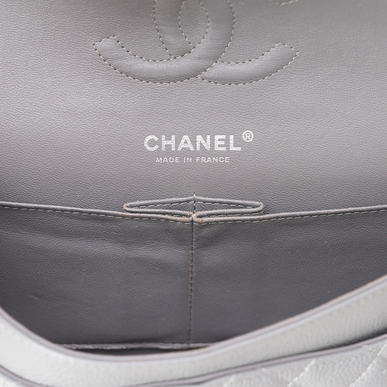 CHANEL(USED)샤넬 캐비어 클래식 미듐 플랩백
