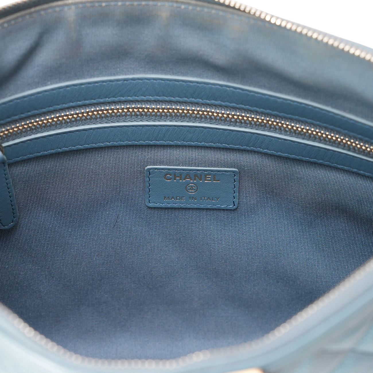CHANEL(USED)샤넬 보이샤넬 뉴미듐 클러치