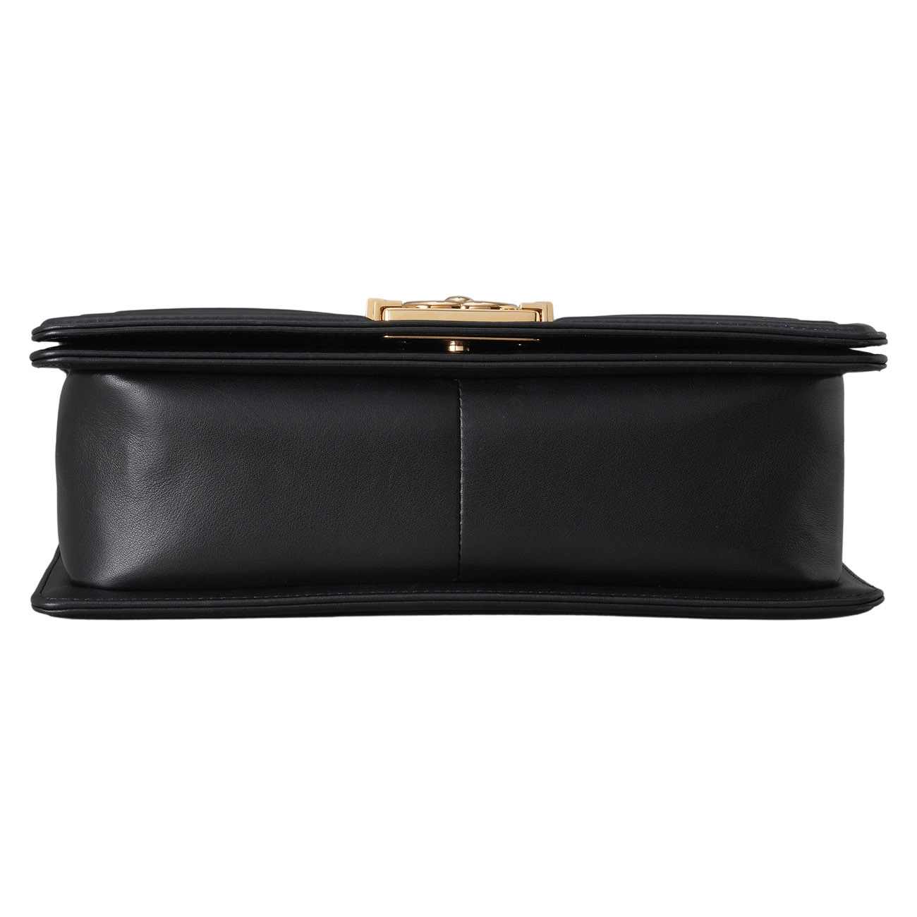 CHANEL(USED)샤넬 쉐브론 보이샤넬 미듐 플랩백
