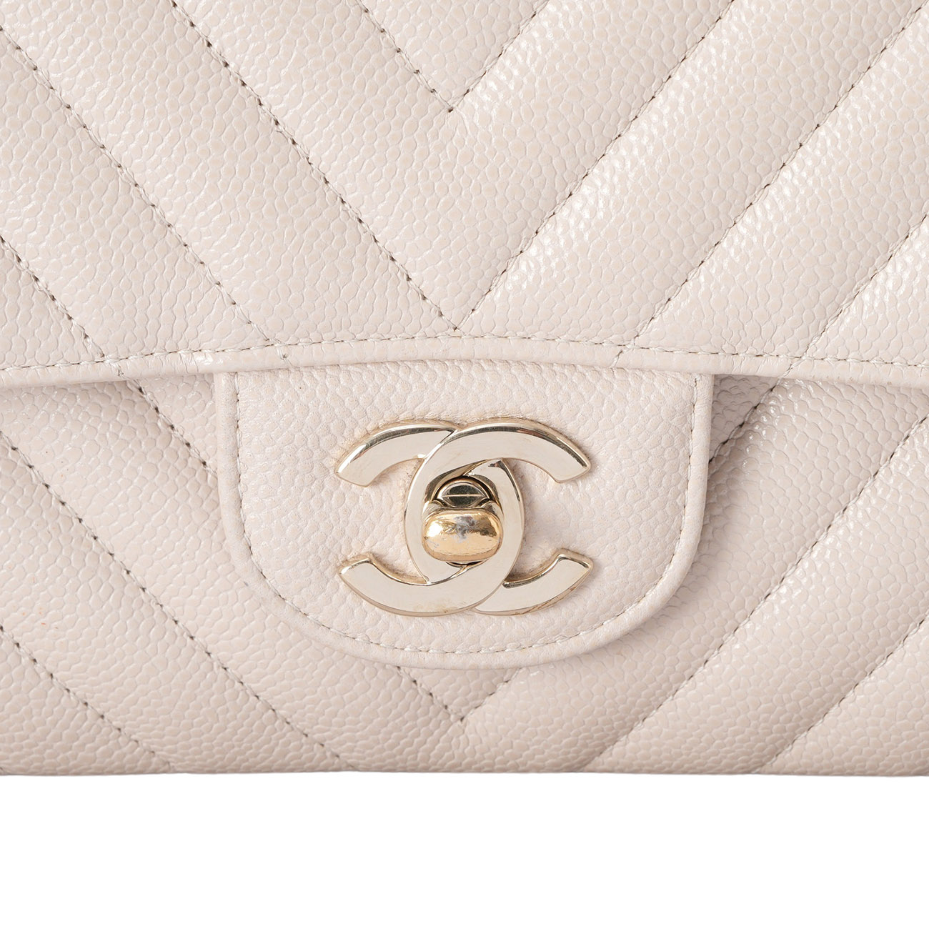 CHANEL(USED)샤넬 쉐브론 캐비어 클래식 미듐 플랩백