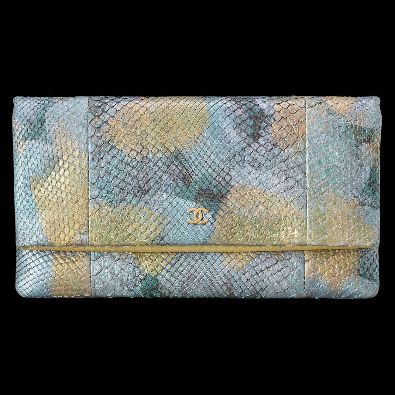 CHANEL(USED)샤넬 A82088 시즌 파이톤 플랩 클러치