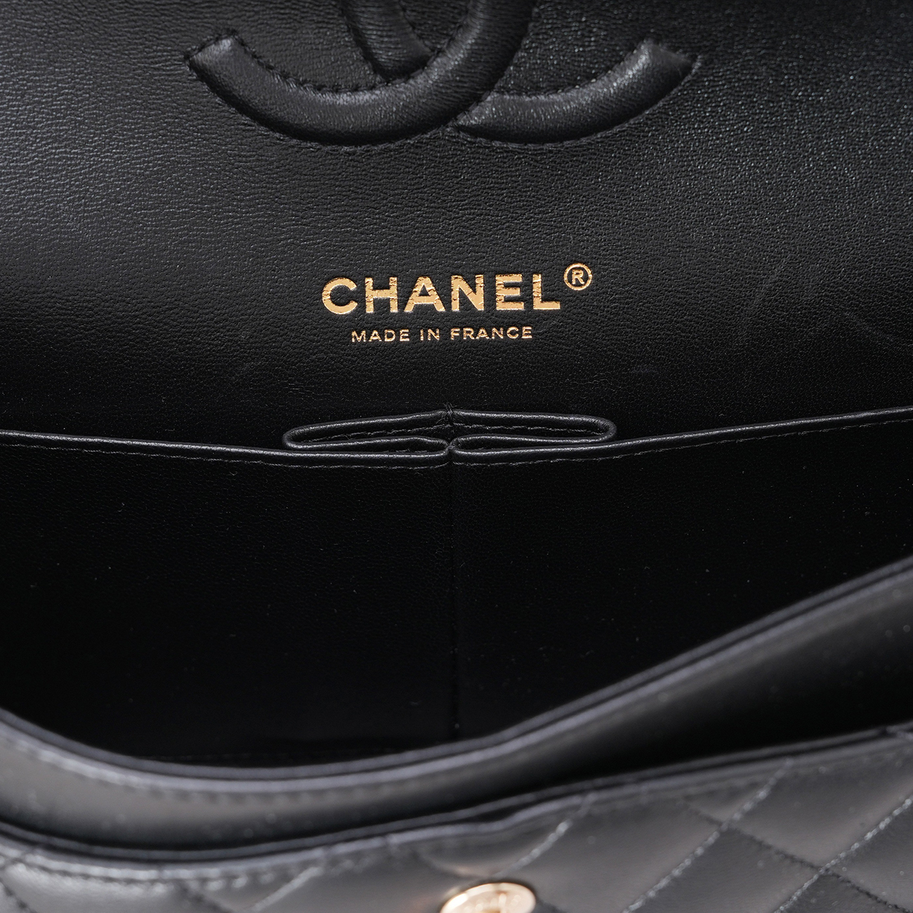 CHANEL(USED)샤넬 램스킨 클래식 미듐 플랩백 블랙