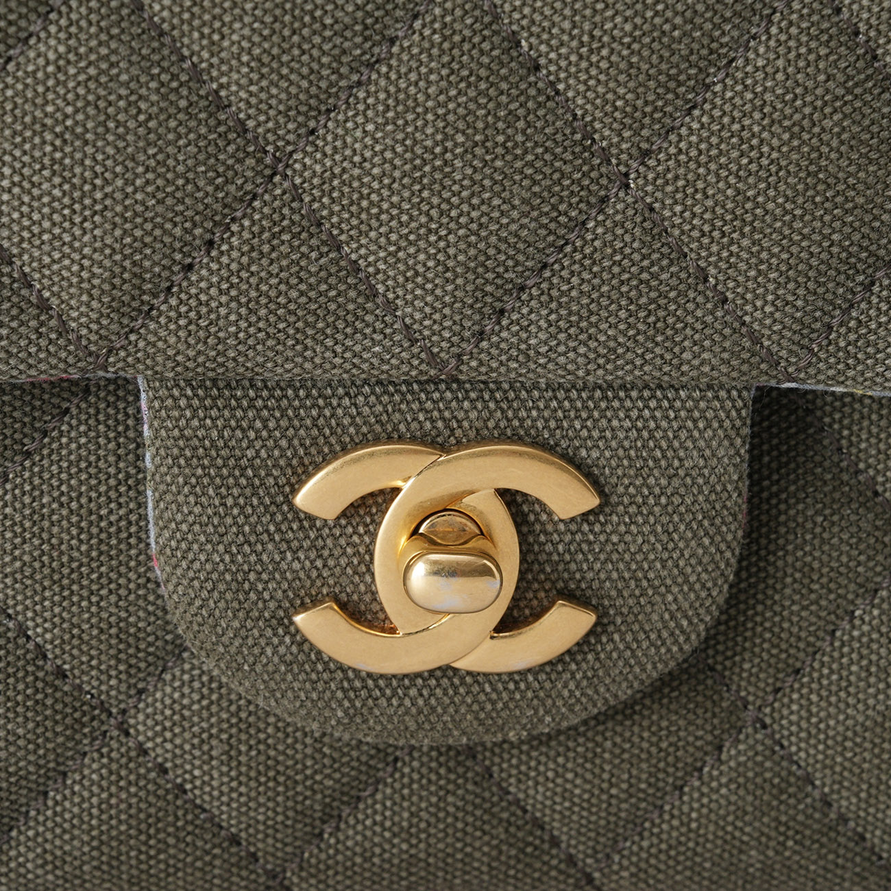 CHANEL(USED)샤넬 A01112 시즌 패브릭 클래식 미듐 플랩백