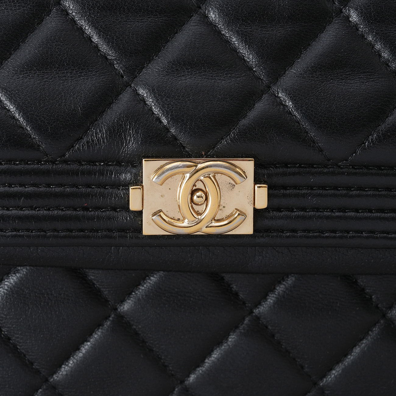 CHANEL(USED)샤넬 시즌 램스킨 보이샤넬 파우치