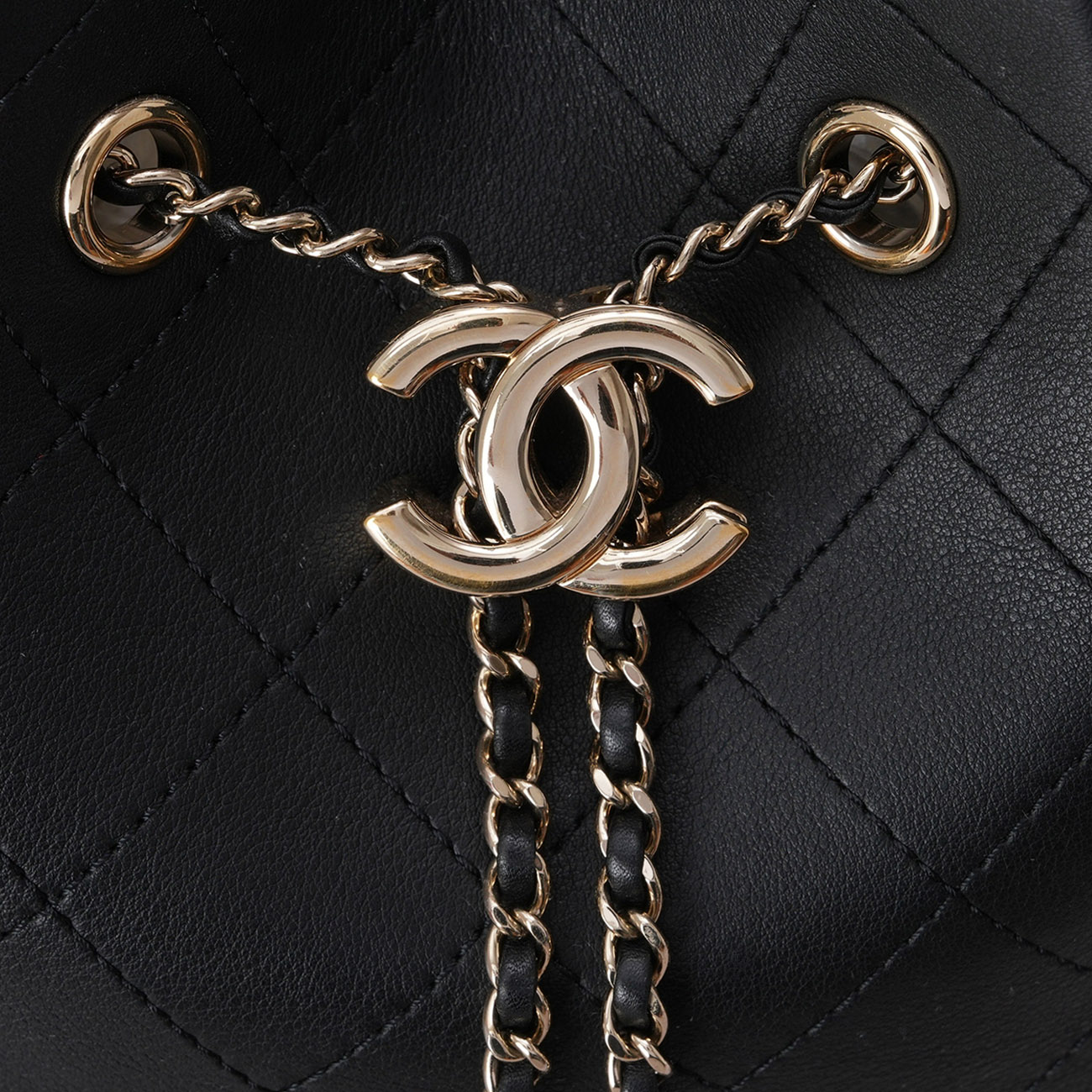 CHANEL(USED)샤넬 드로스트링 버킷백