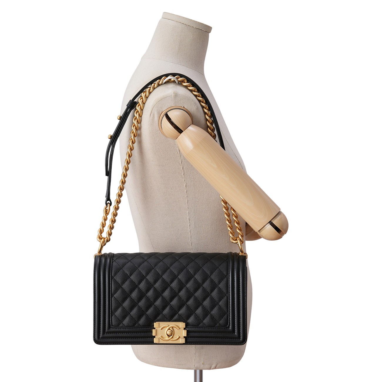CHANEL(USED)샤넬 캐비어 보이샤넬 미듐 플랩백