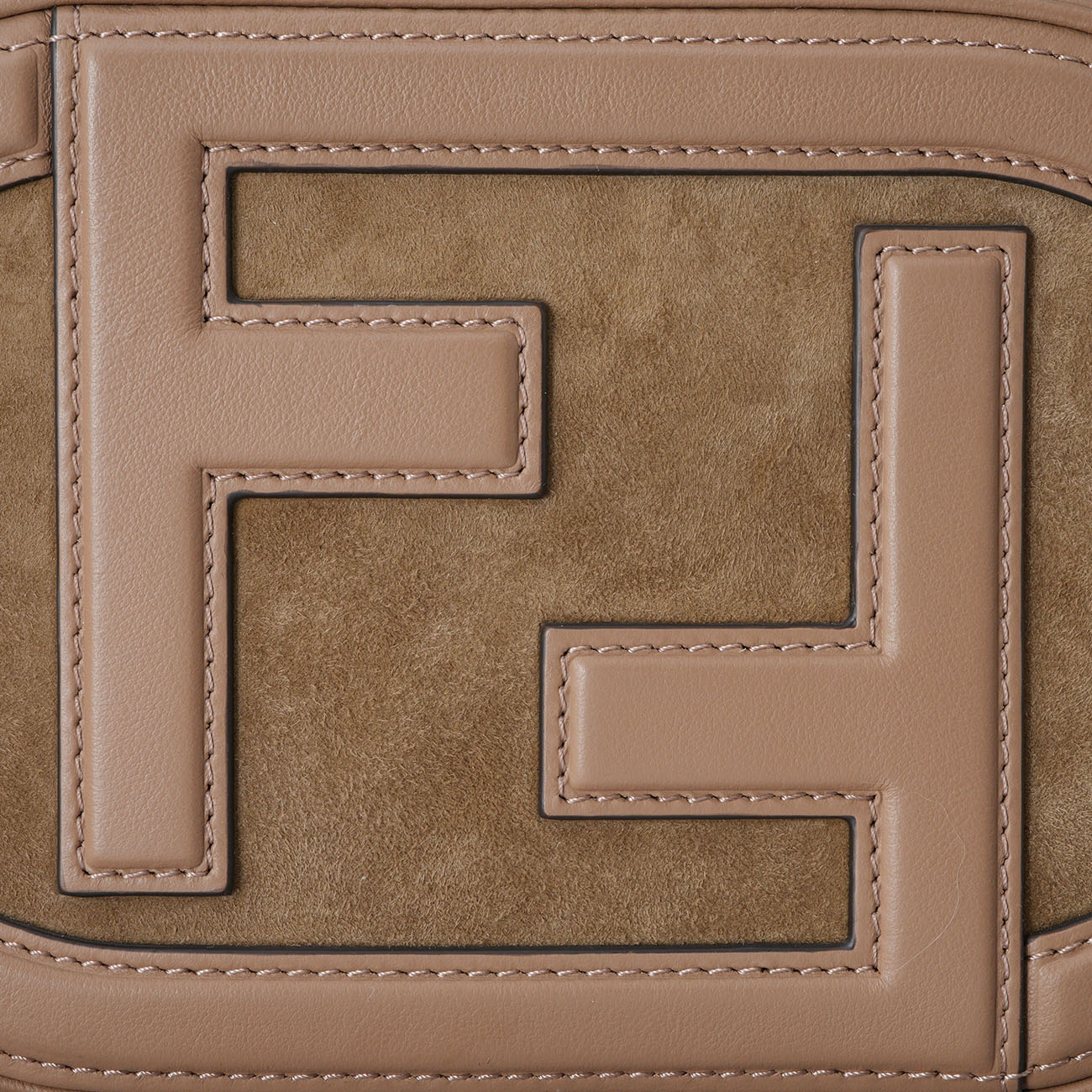 FENDI(USED)펜디 8BS058 FF 오\'락 미니 카메라 백 & 스트랩